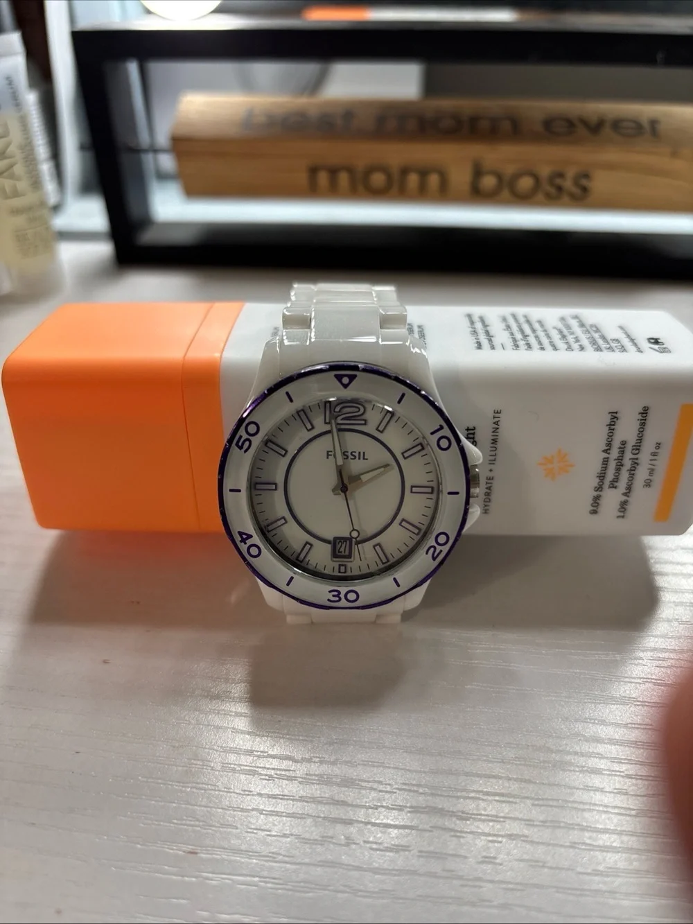 Fossil Ladies Watch White Ceramic W/Purple Tone FB-01 5ATM  CE1050 Needs Battery